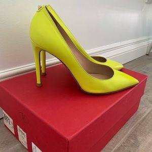 Valentino Garavani Rockstud Pumps